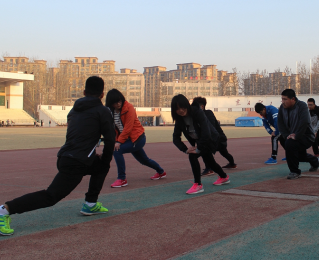 很好的渠道学生也能够找到很多伙伴不只是体育运动 很好的渠道学生也能够找到很多伙伴不只是体育运动